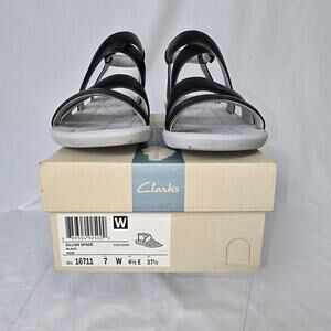 Clarks Cloud Steppers Sillian Spade Sandles Women's 7W Black Strappy